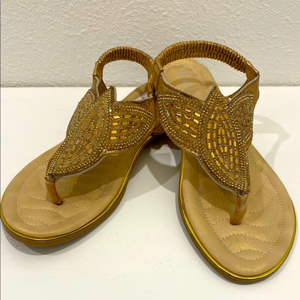 NWT Verano Rio Sling Back Golden Jewel Embossed Thong Sandals |Size 8